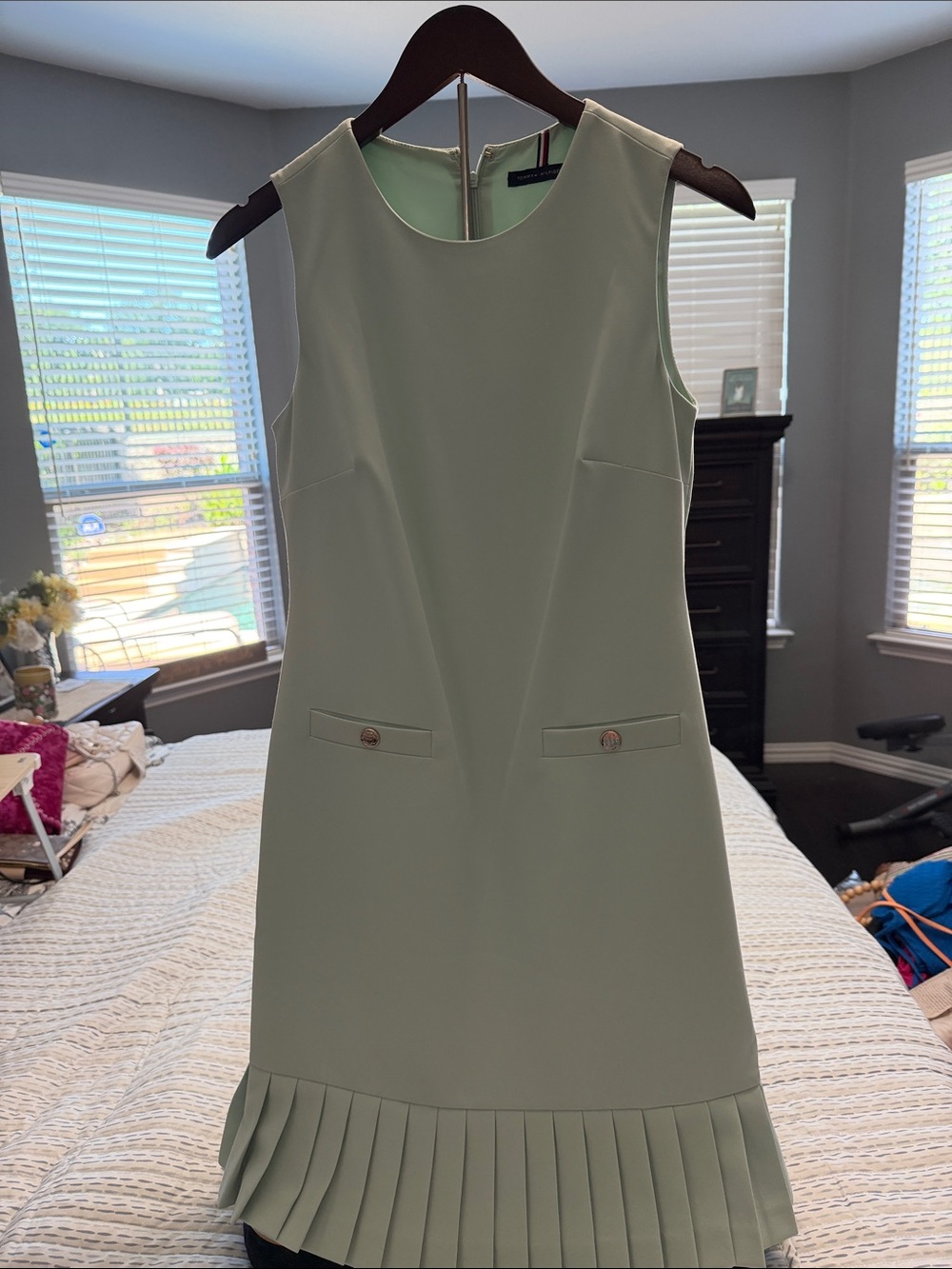 Sleeveless Mint Green Pleated Hem Dress- Never worn